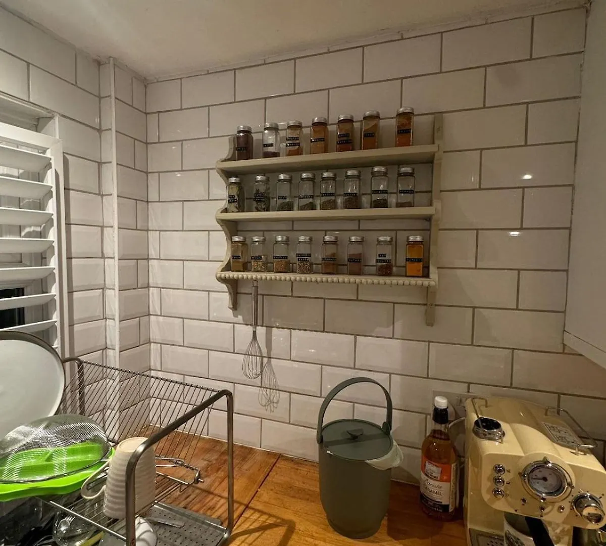 Cosy Cottage 7 Mins From Cardiff City Center Storbritannien